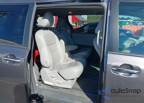 2015 Toyota Sienna Xle 8 Passenger from USA, damaged, VIN 5TDYK3DCXFS630195